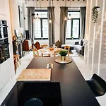 Appartement Appart'24 Cosy Au Centre De Huy