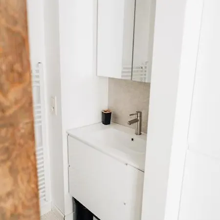 Appart'24 Cosy Au Centre De Huy